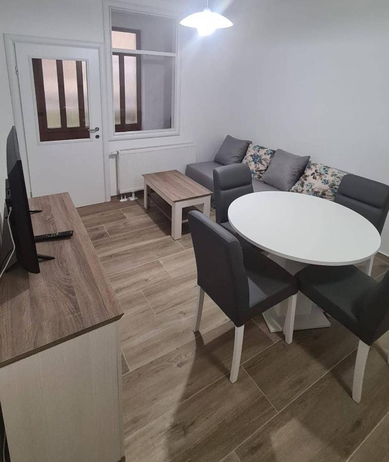 Ferienwohnung Apartman Otočac Exterior foto